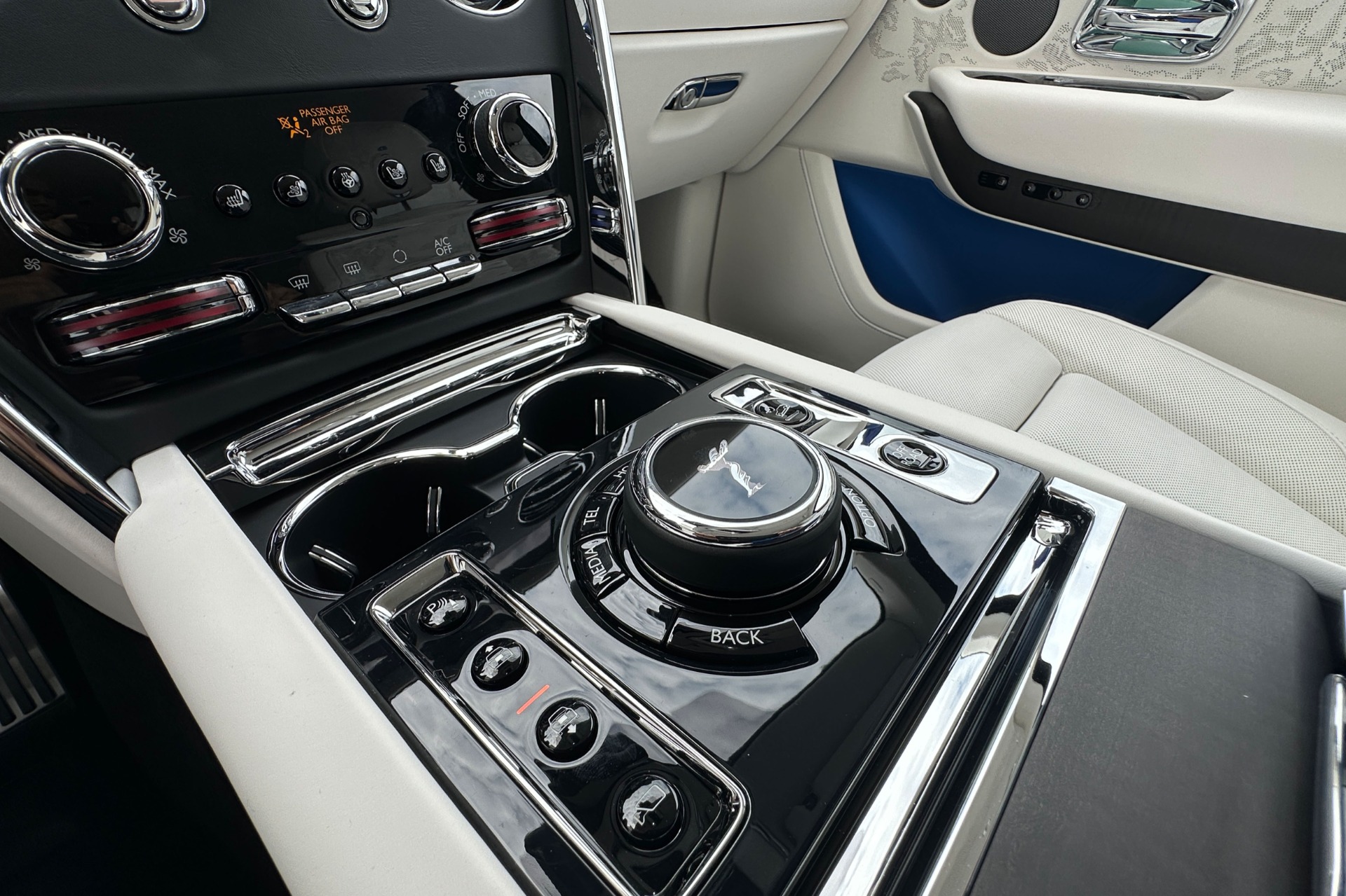 2026 Rolls-Royce Cullinan Image 10