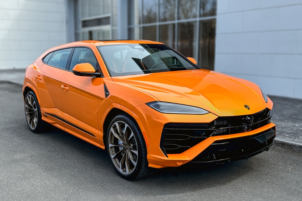 2026 Lamborghini Urus Image 17
