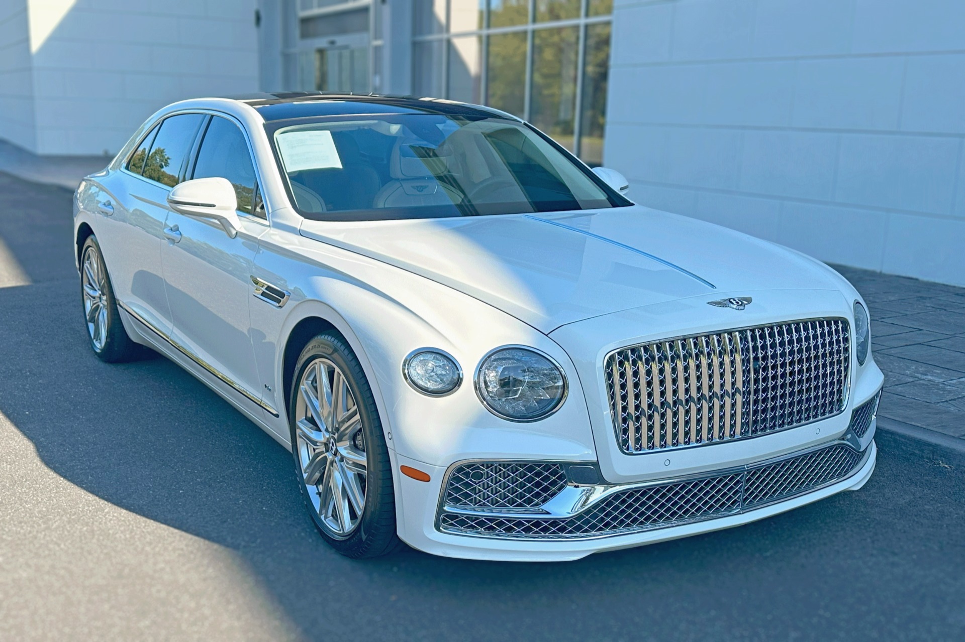 2022 Bentley Flying Spur Image 23