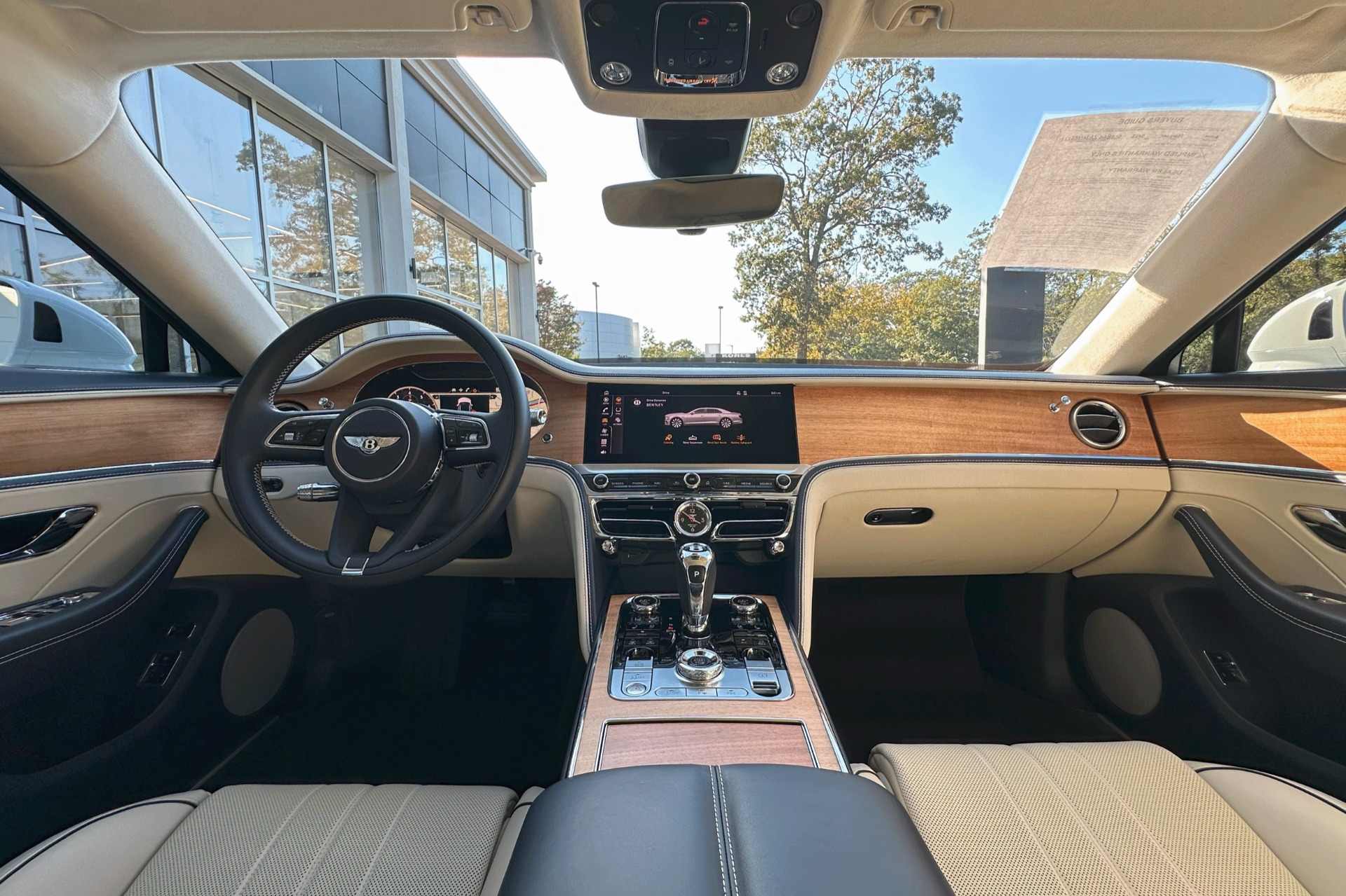 2022 Bentley Flying Spur Image 4