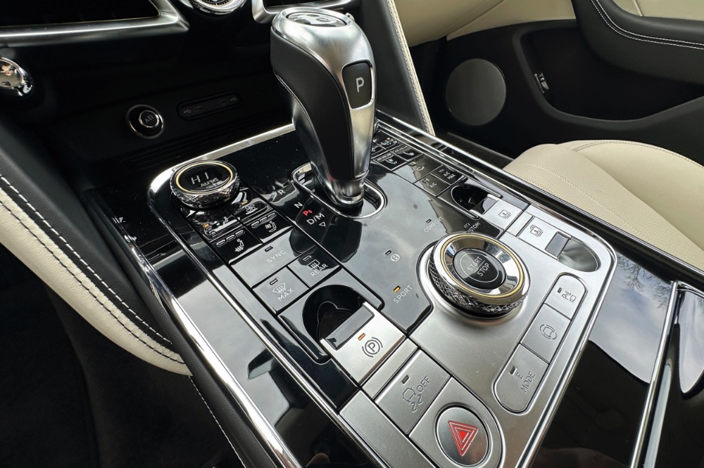 2026 Bentley Flying Spur Image 11