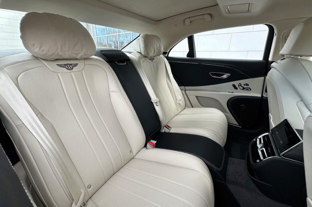 2026 Bentley Flying Spur Image 15