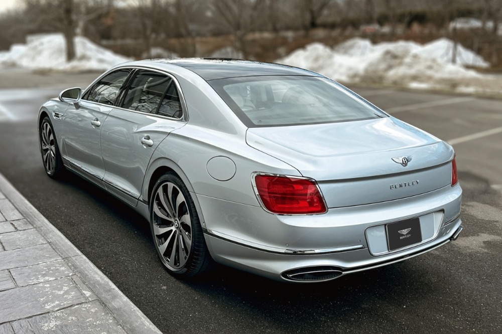 2026 Bentley Flying Spur Image 20