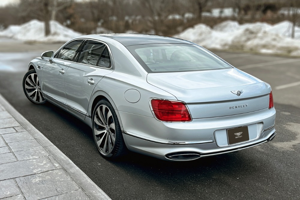 2026 Bentley Flying Spur Image 3