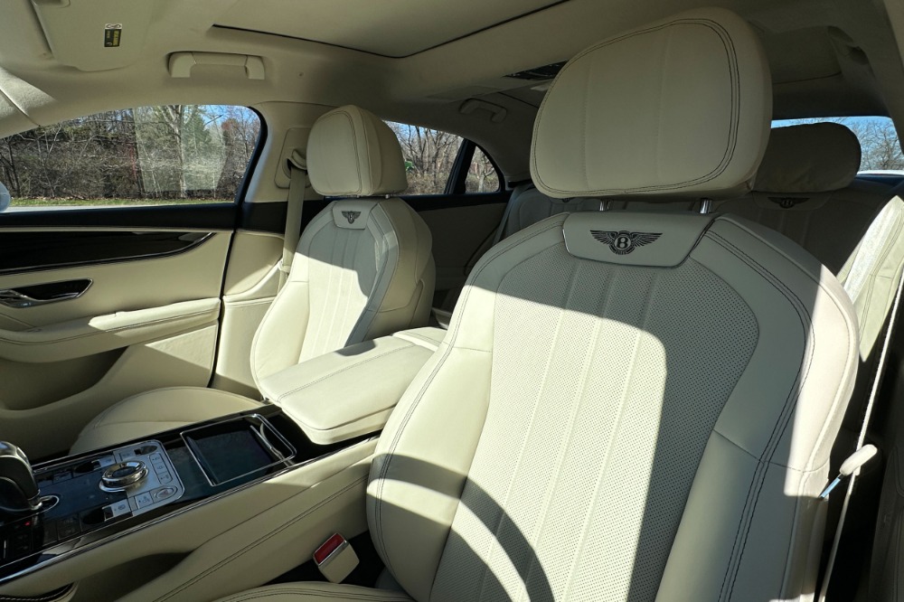 2026 Bentley Flying Spur Image 10
