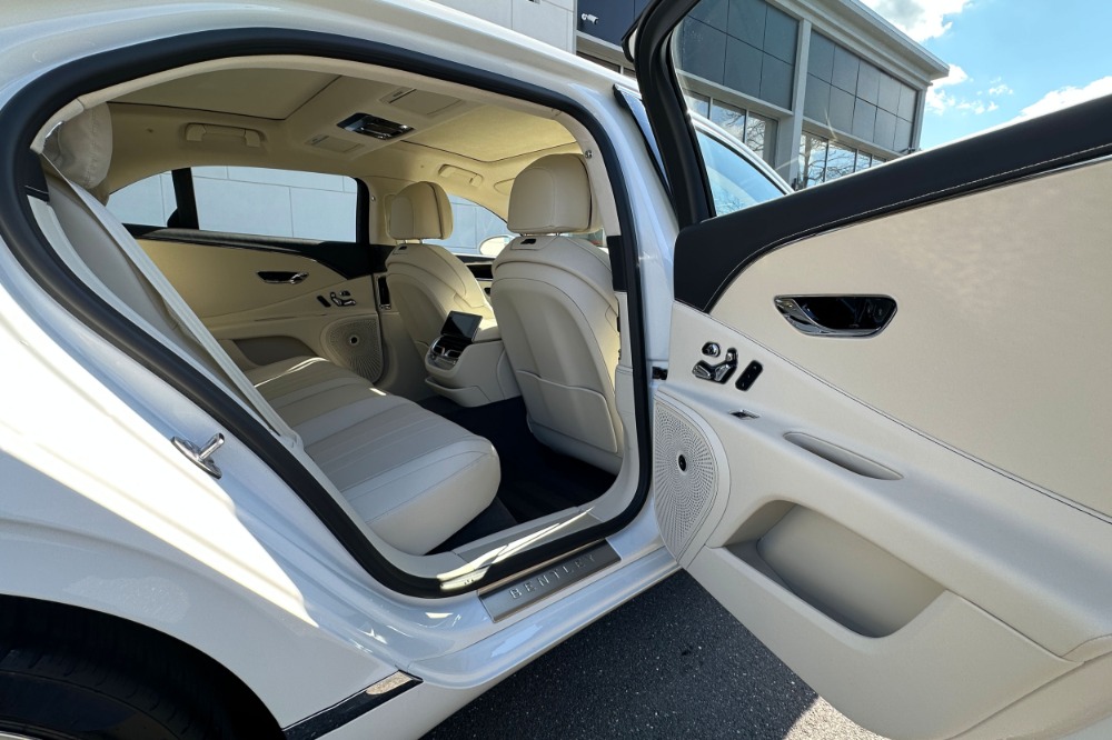 2026 Bentley Flying Spur Image 17