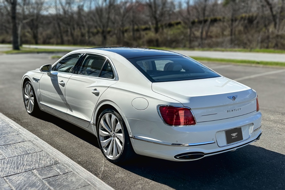 2026 Bentley Flying Spur Image 23