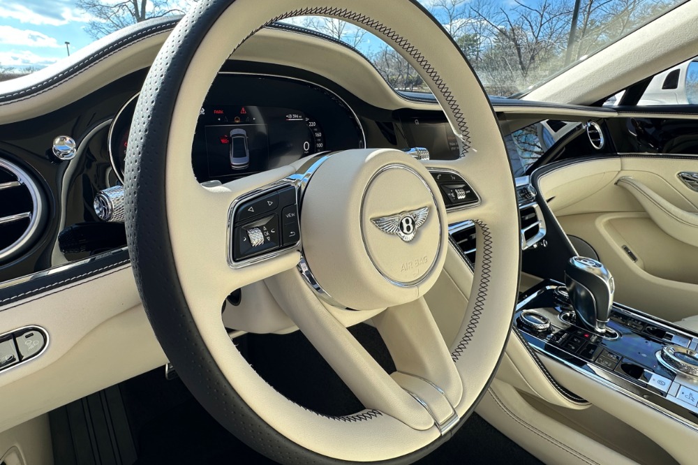 2026 Bentley Flying Spur Image 9