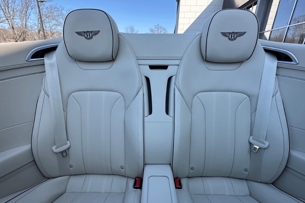 2026 Bentley Continental GTC Image 15