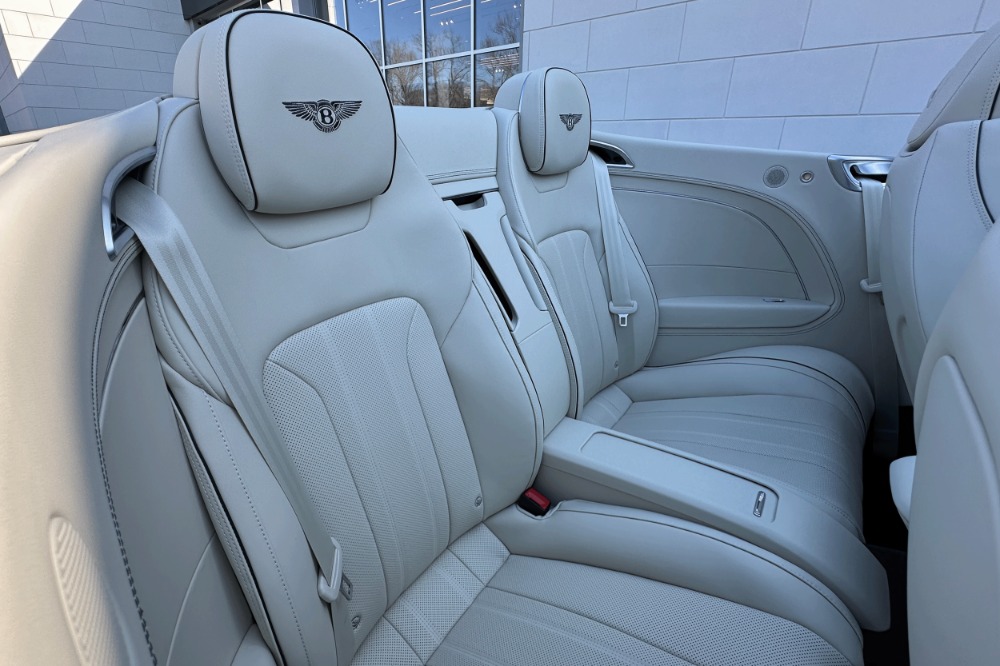 2026 Bentley Continental GTC Image 16