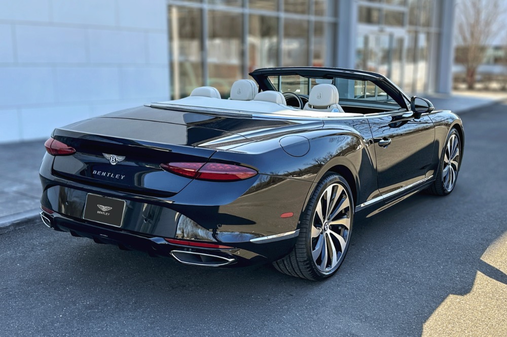 2026 Bentley Continental GTC Image 23