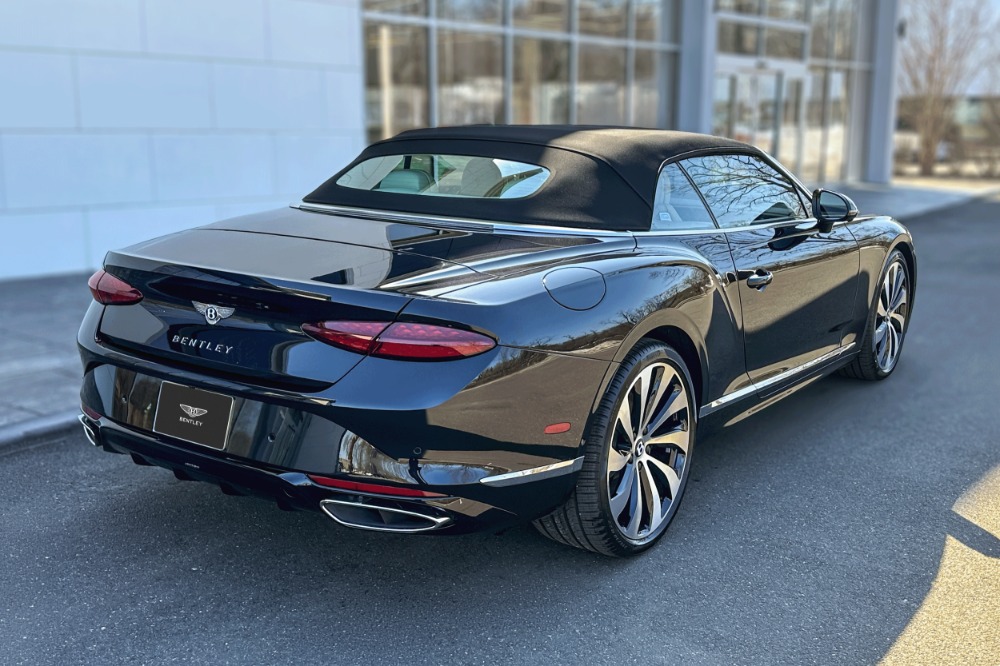 2026 Bentley Continental GTC Image 28