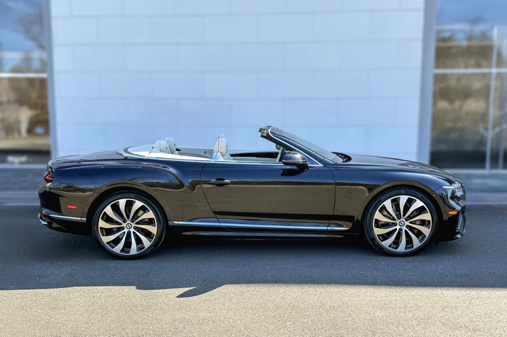 2026 Bentley Continental GTC Image 5