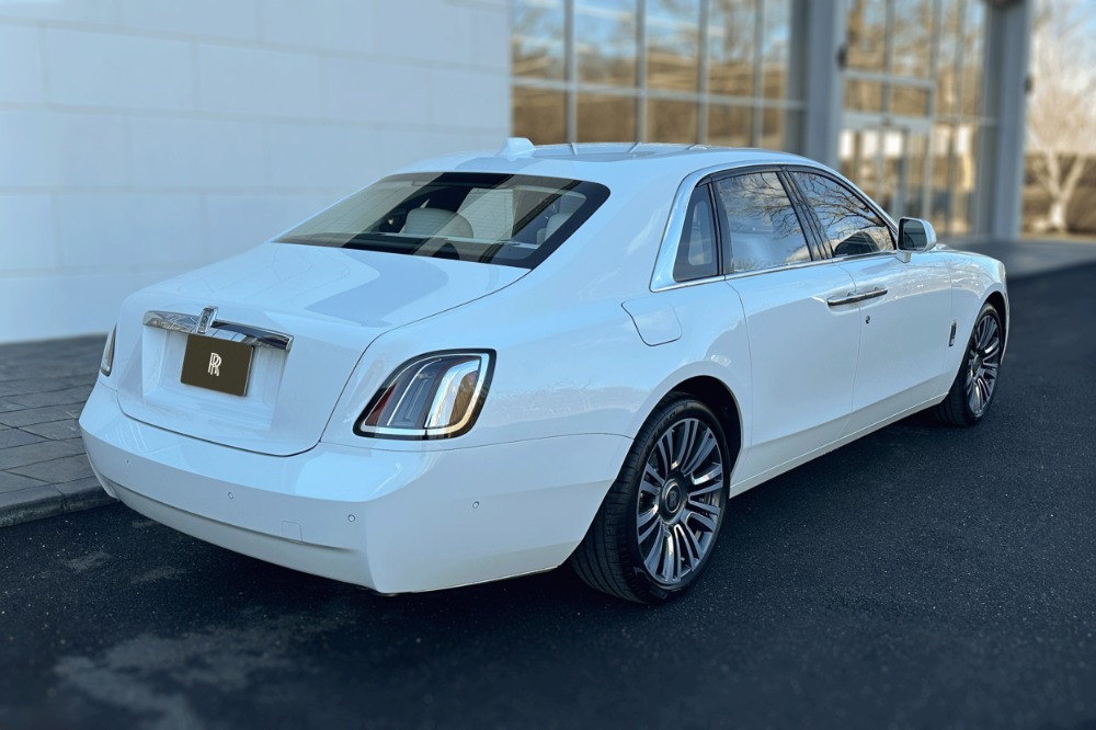 New-2025-Rolls-Royce-Ghost-