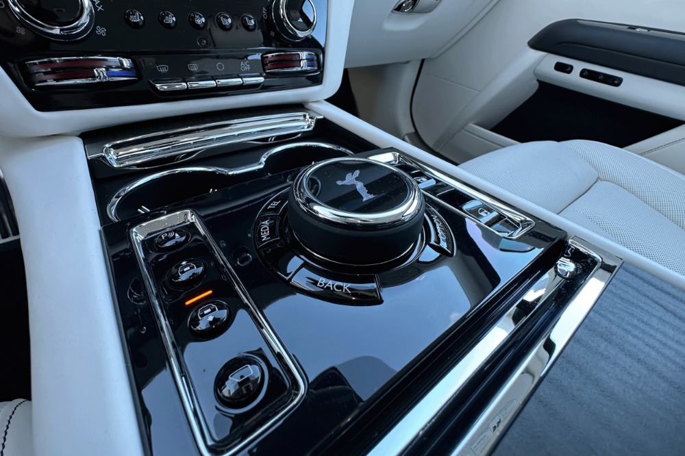 New-2025-Rolls-Royce-Ghost-