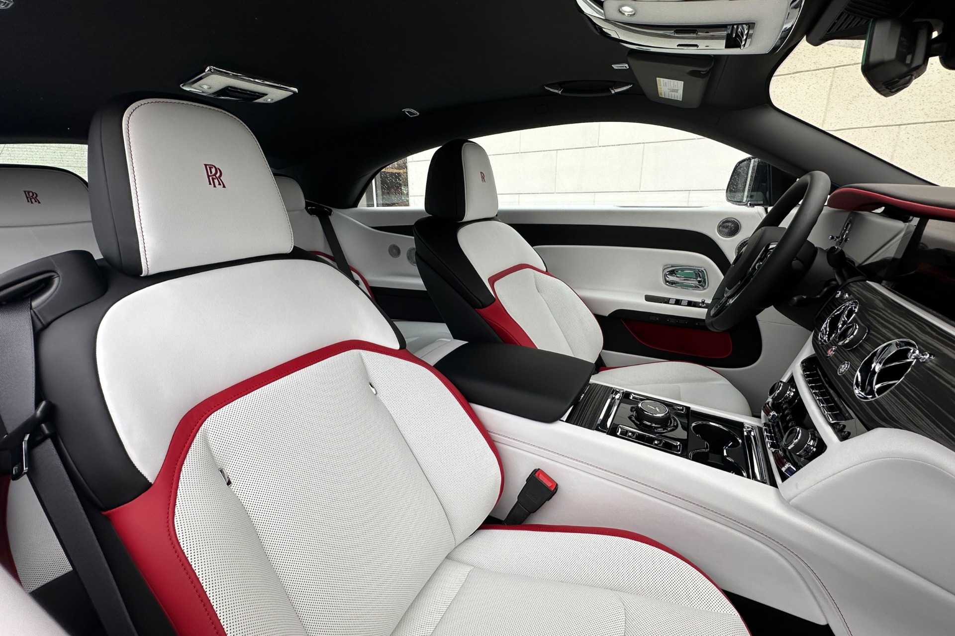 2026 Rolls-Royce Spectre Image 11