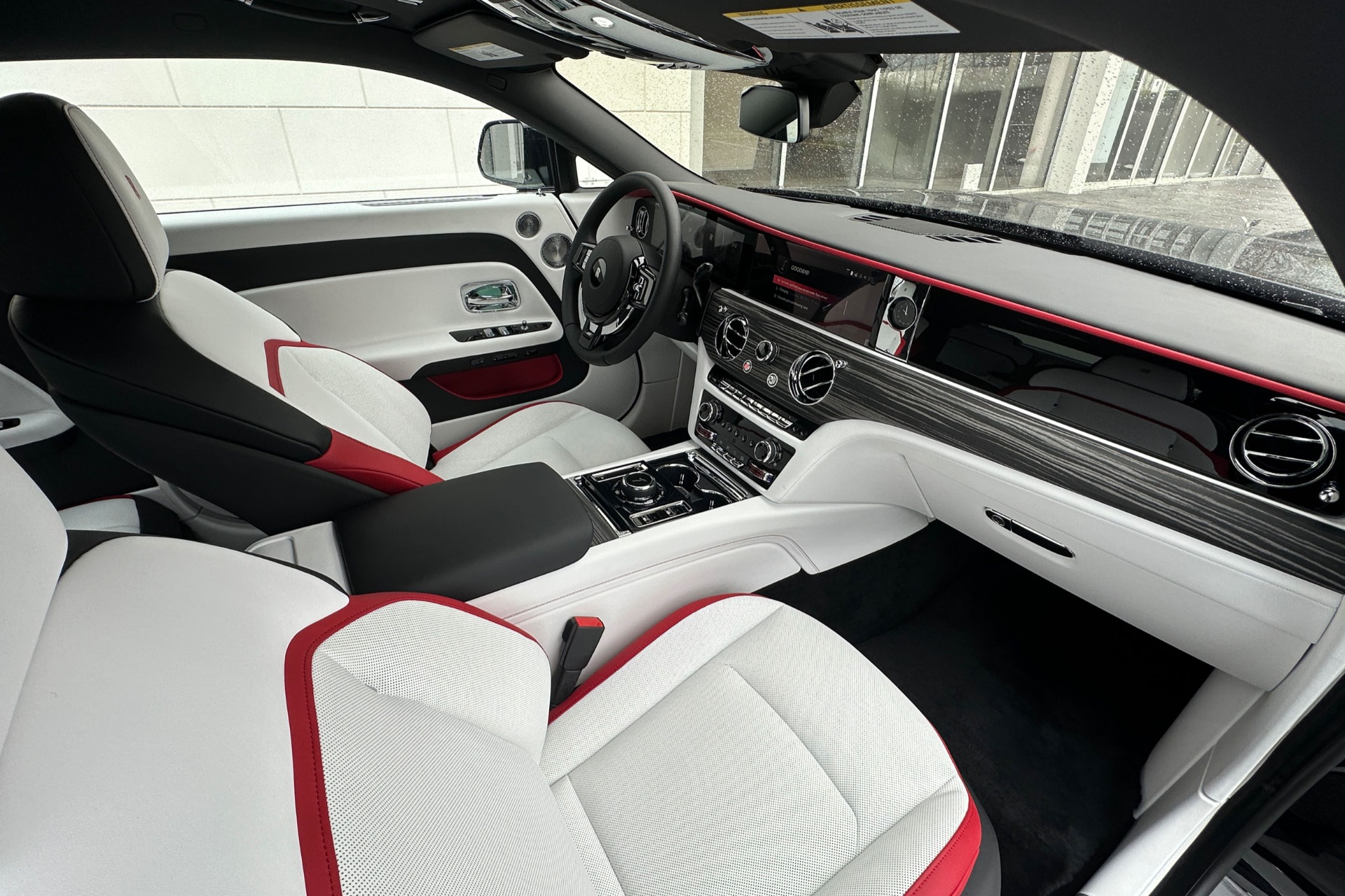 2026 Rolls-Royce Spectre Image 12