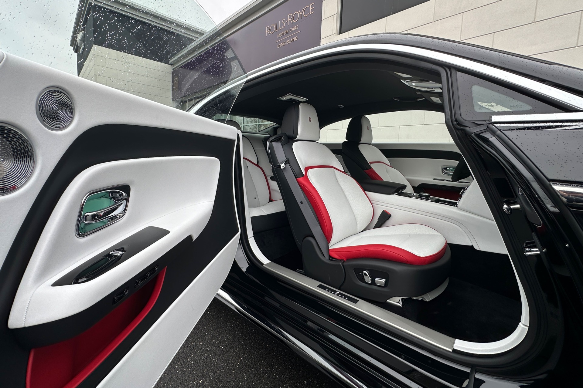 2026 Rolls-Royce Spectre Image 13