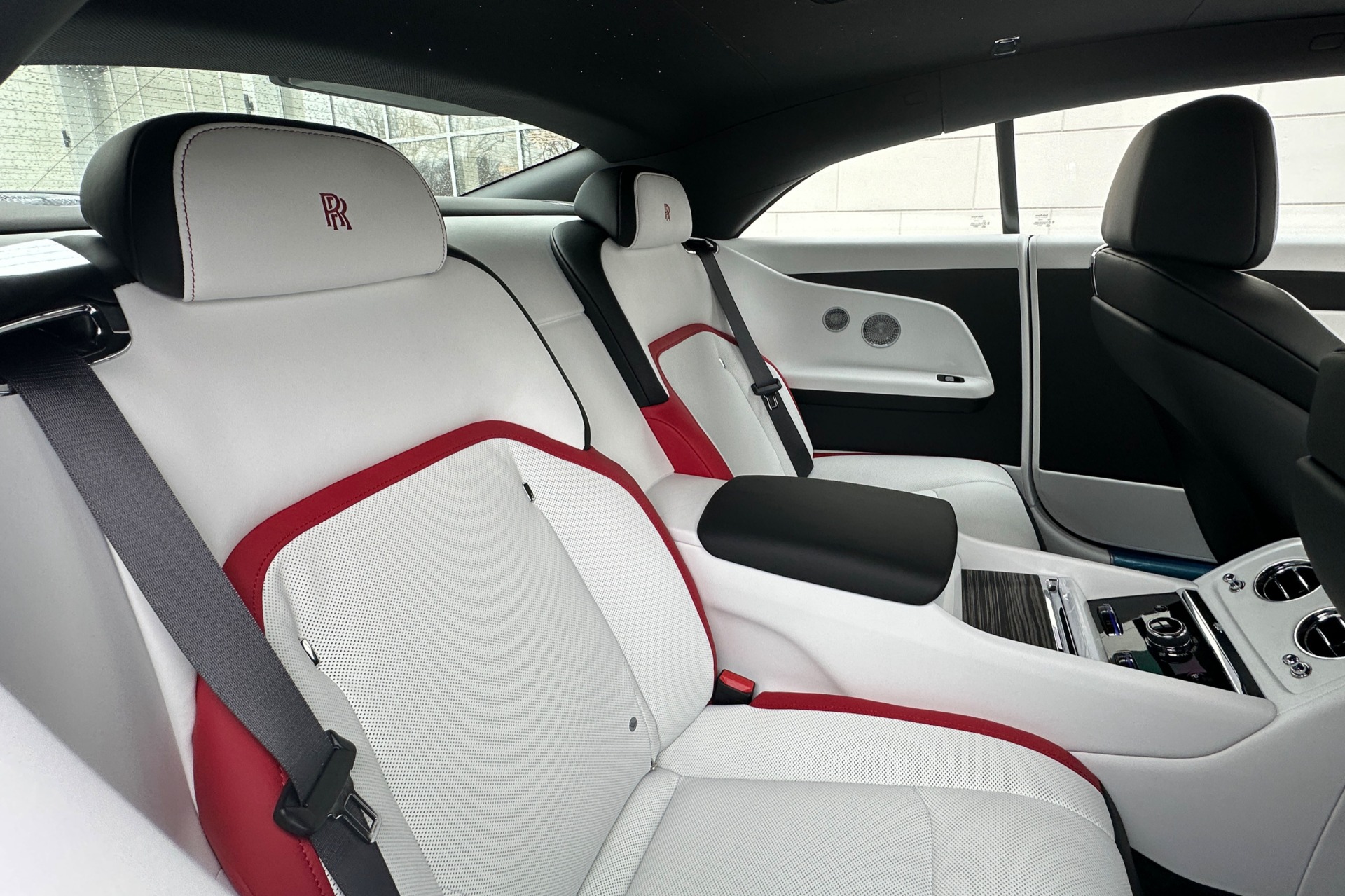 2026 Rolls-Royce Spectre Image 16