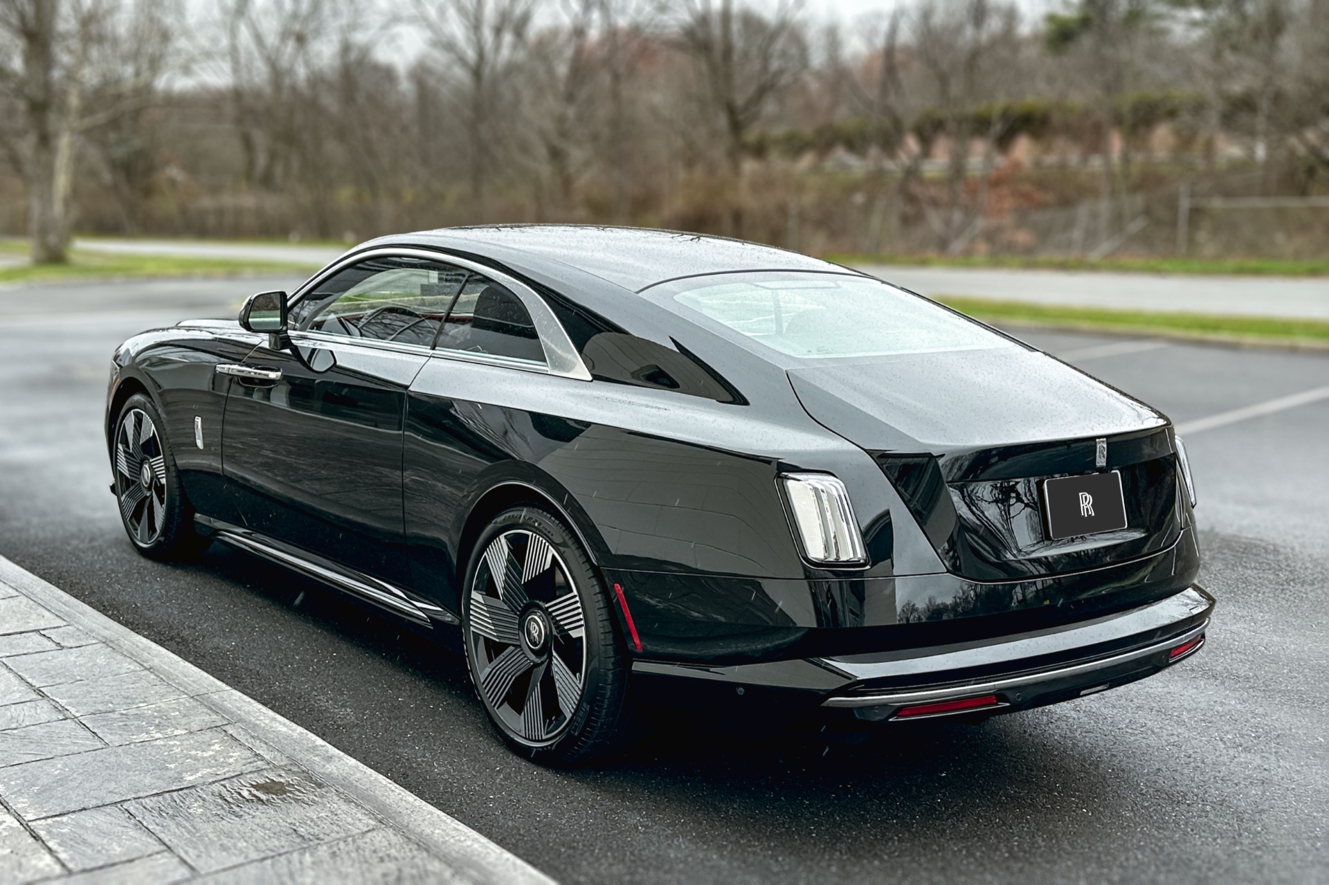 2026 Rolls-Royce Spectre Image 17