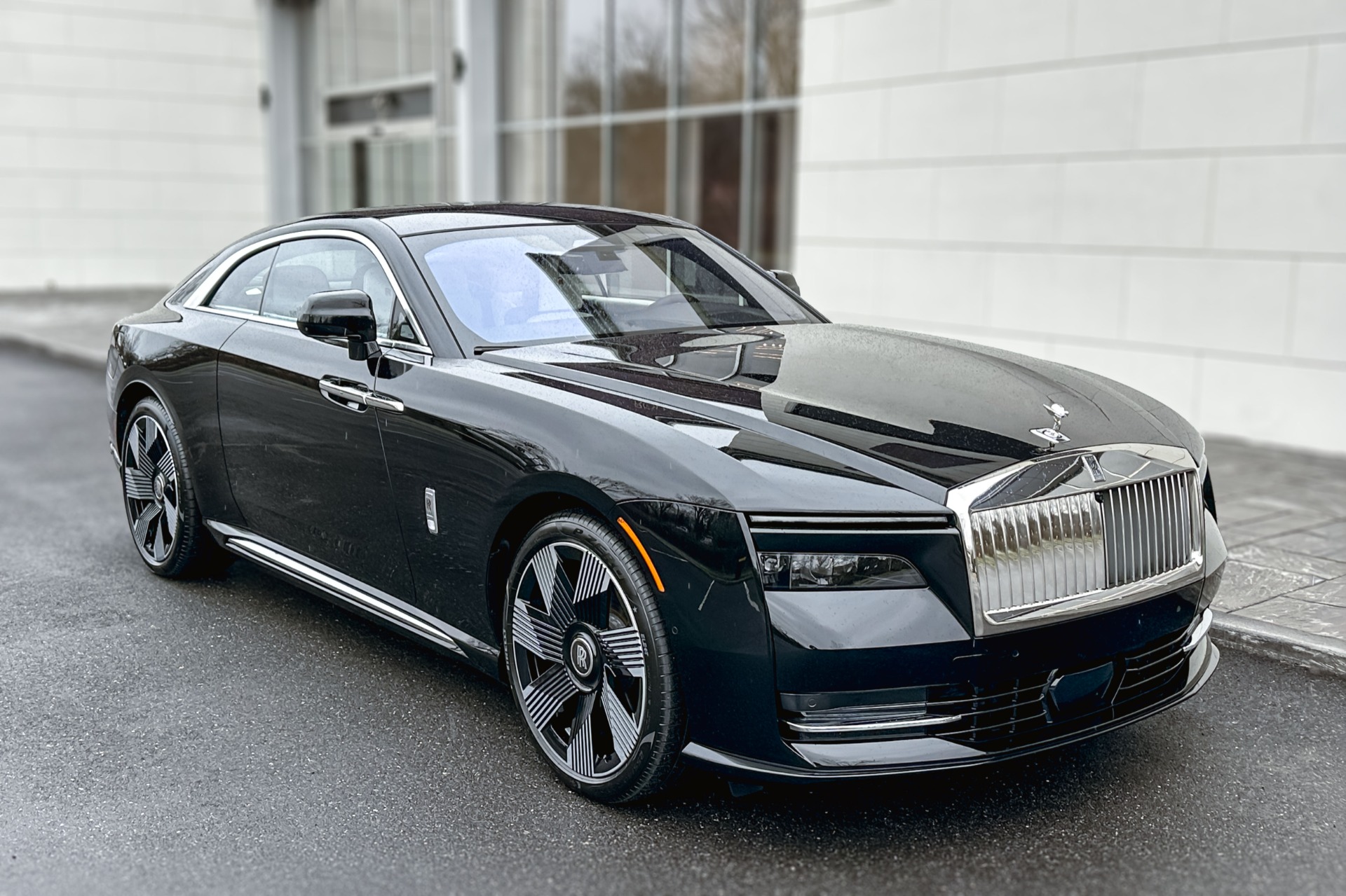 2026 Rolls-Royce Spectre Image 19