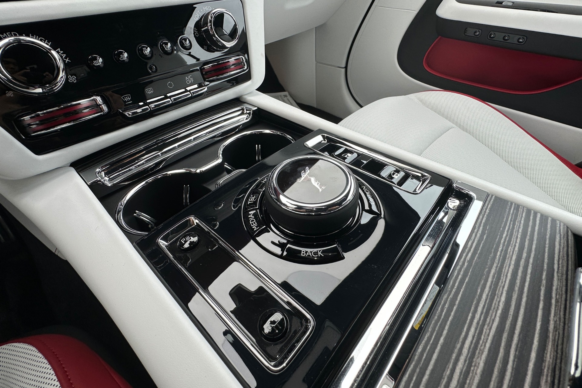 2026 Rolls-Royce Spectre Image 9