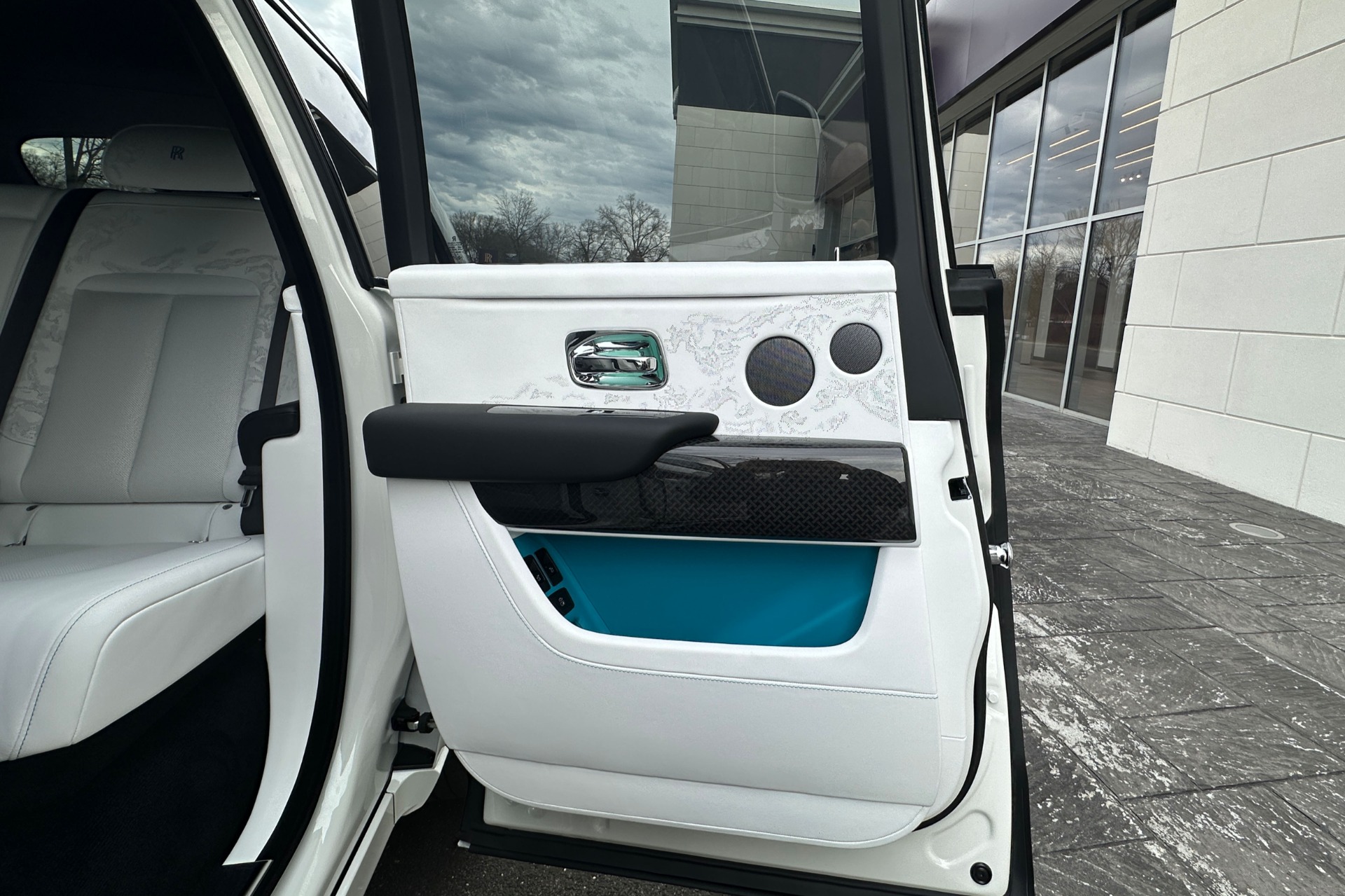 2026 Rolls-Royce Cullinan Image 6