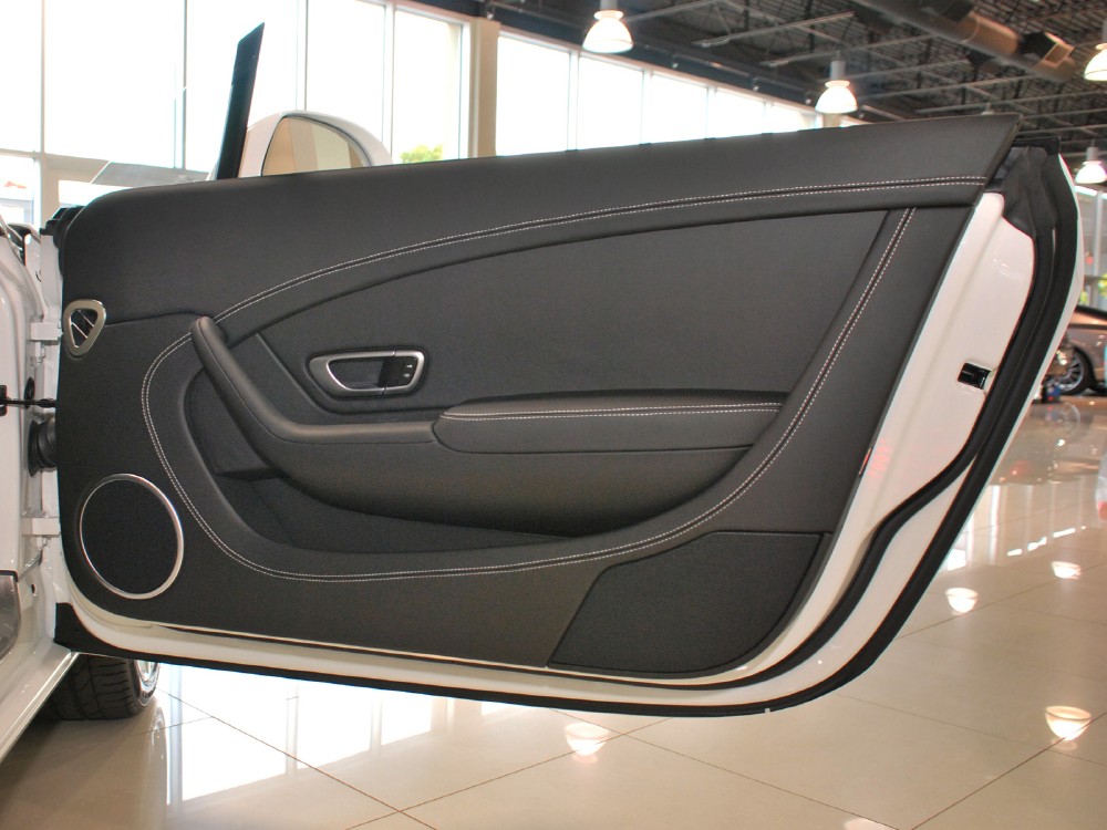 2013 Bentley Continental GT V8 Image 17