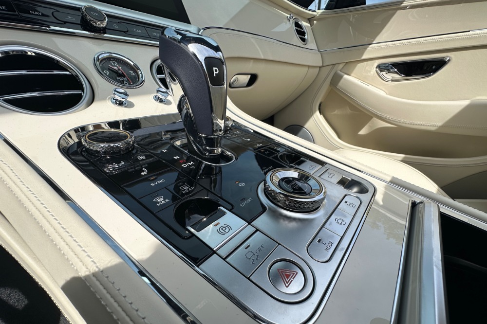 2026 Bentley Continental GTC Image 11