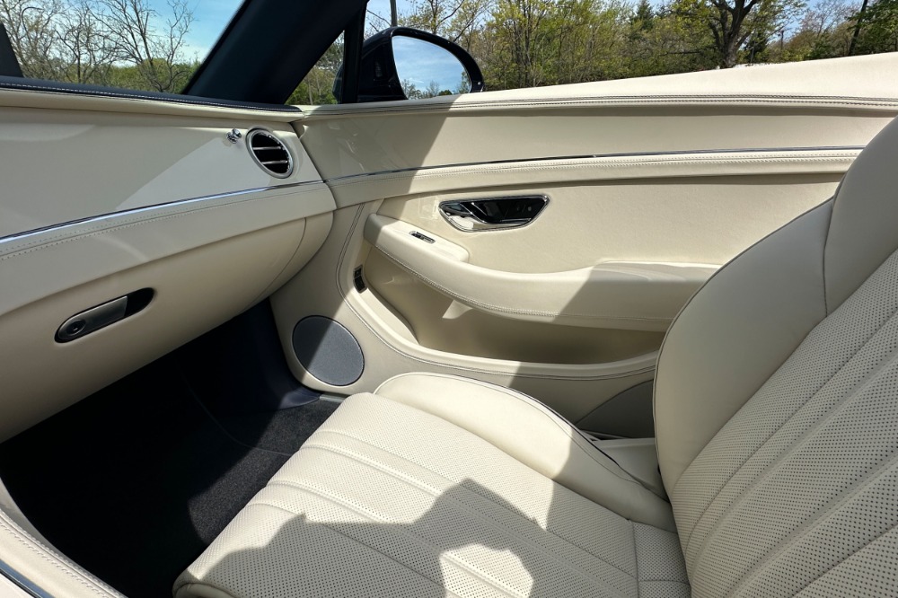 2026 Bentley Continental GTC Image 12