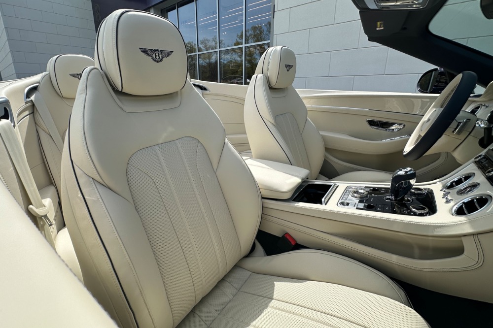 2026 Bentley Continental GTC Image 13