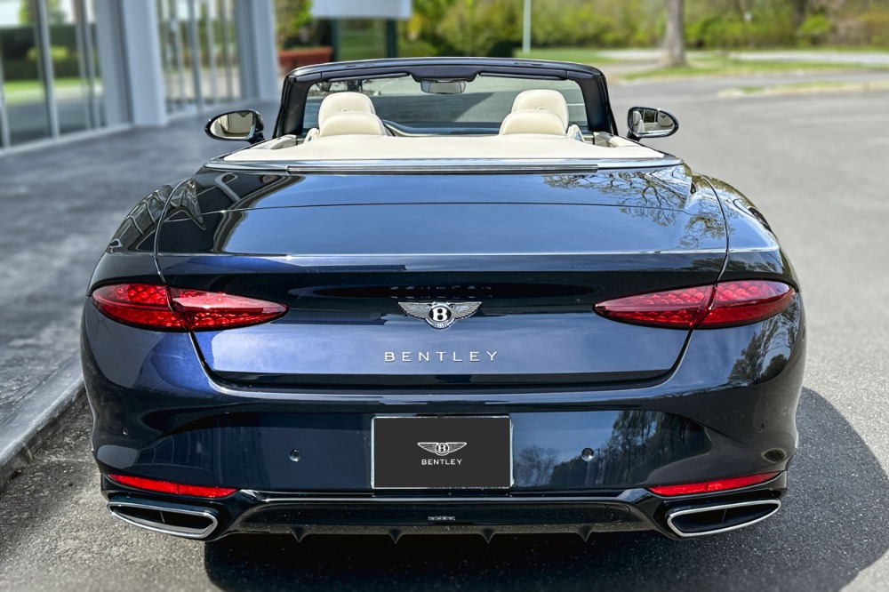 2026 Bentley Continental GTC Image 19