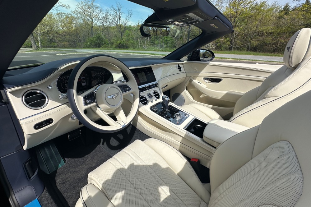 2026 Bentley Continental GTC Image 8