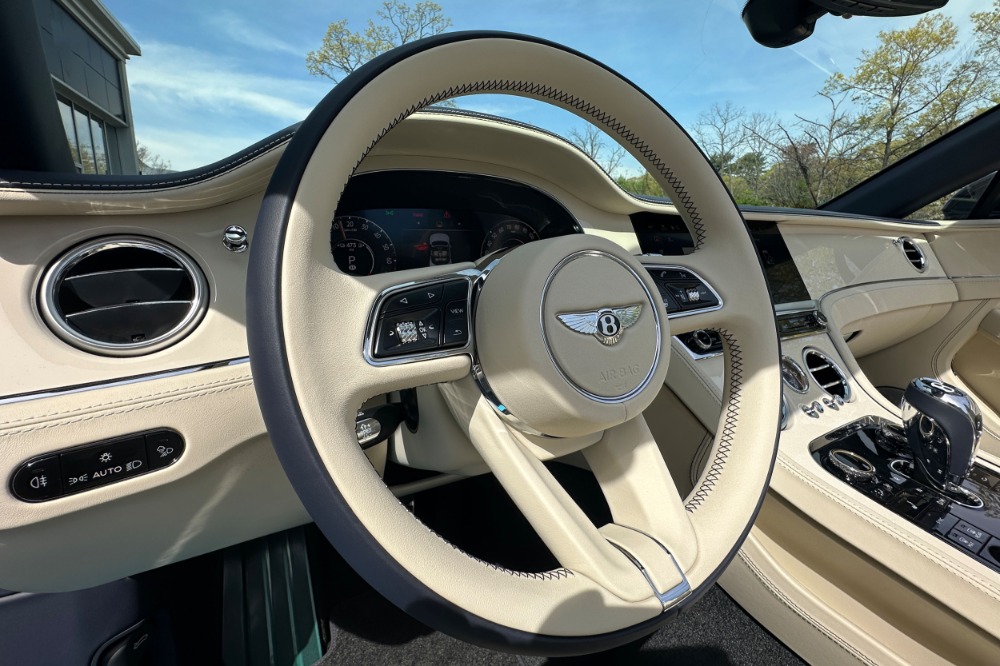 2026 Bentley Continental GTC Image 9