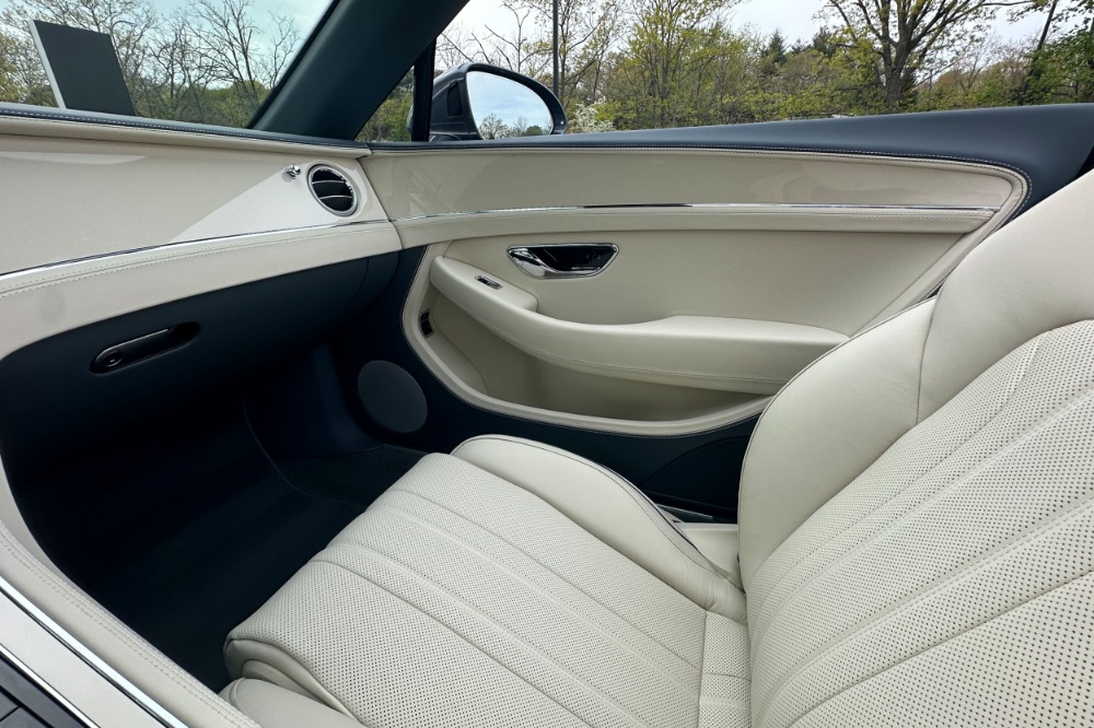 2026 Bentley Continental GTC Image 12