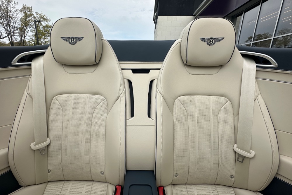 2026 Bentley Continental GTC Image 15