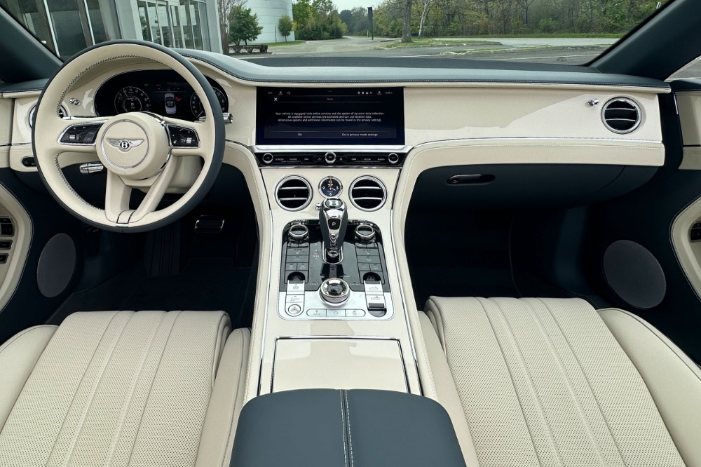 2026 Bentley Continental GTC Image 4