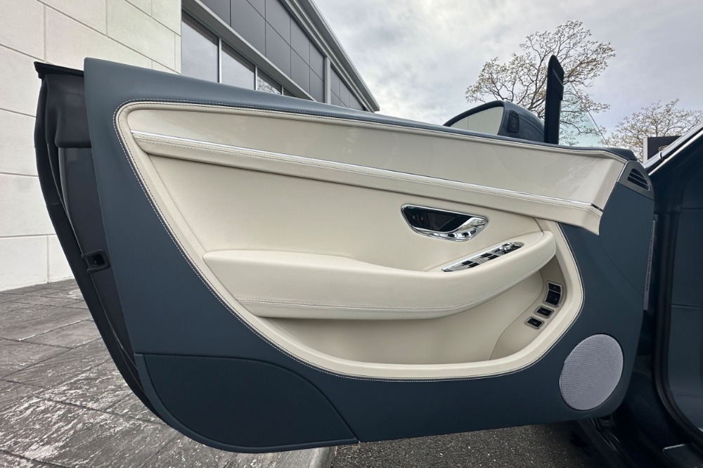 2026 Bentley Continental GTC Image 7