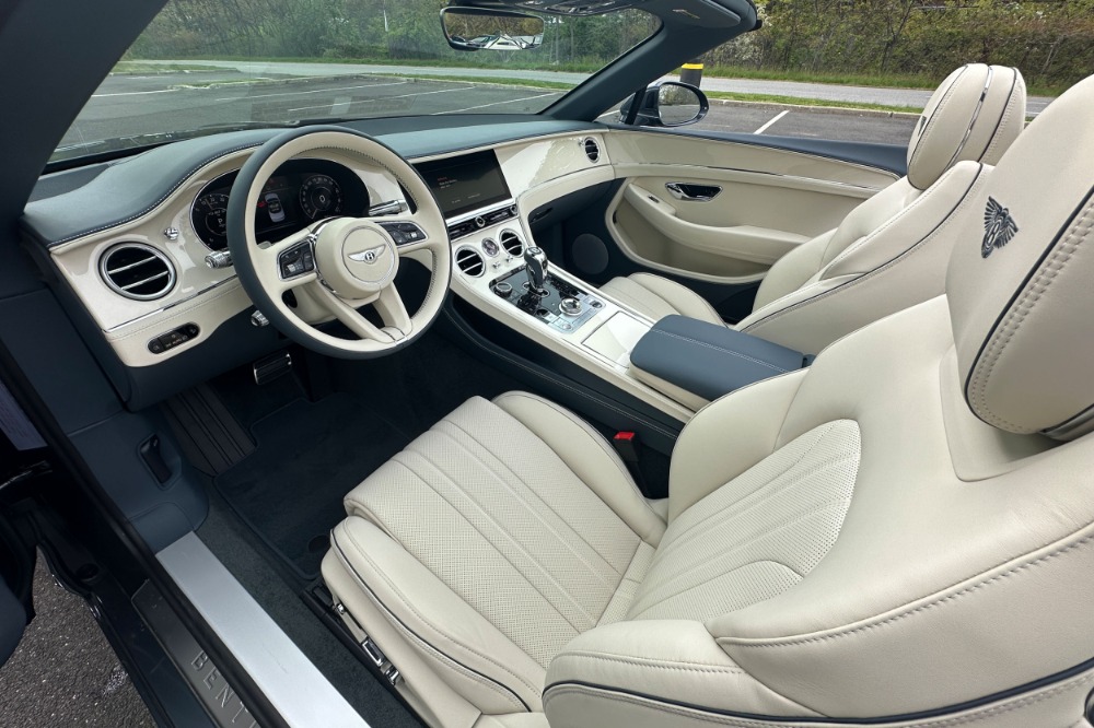 2026 Bentley Continental GTC Image 8