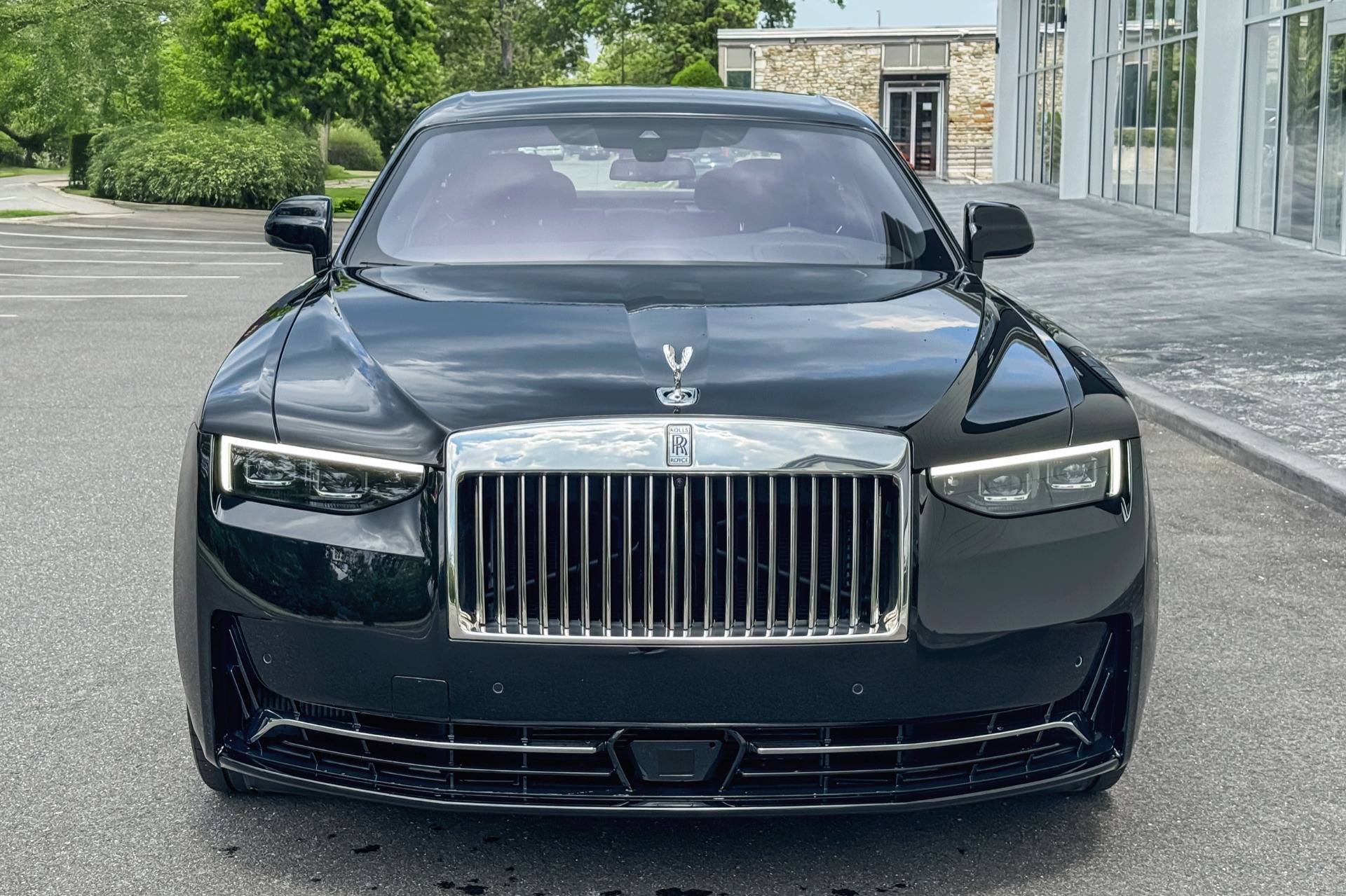Used-2025-Rolls-Royce-Ghost-