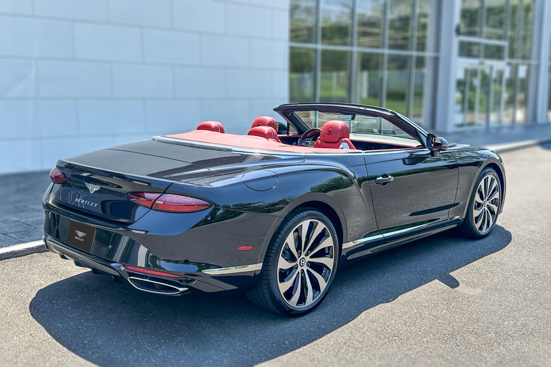 2026 Bentley Continental GTC Image 18
