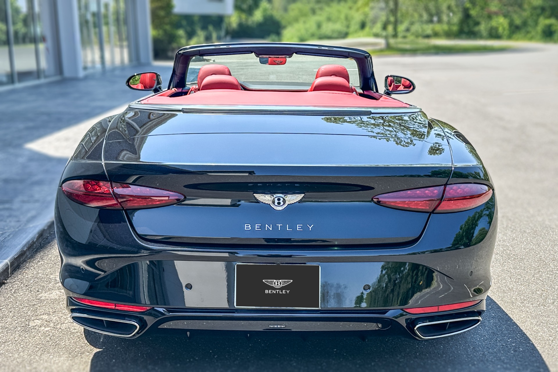 2026 Bentley Continental GTC Image 19