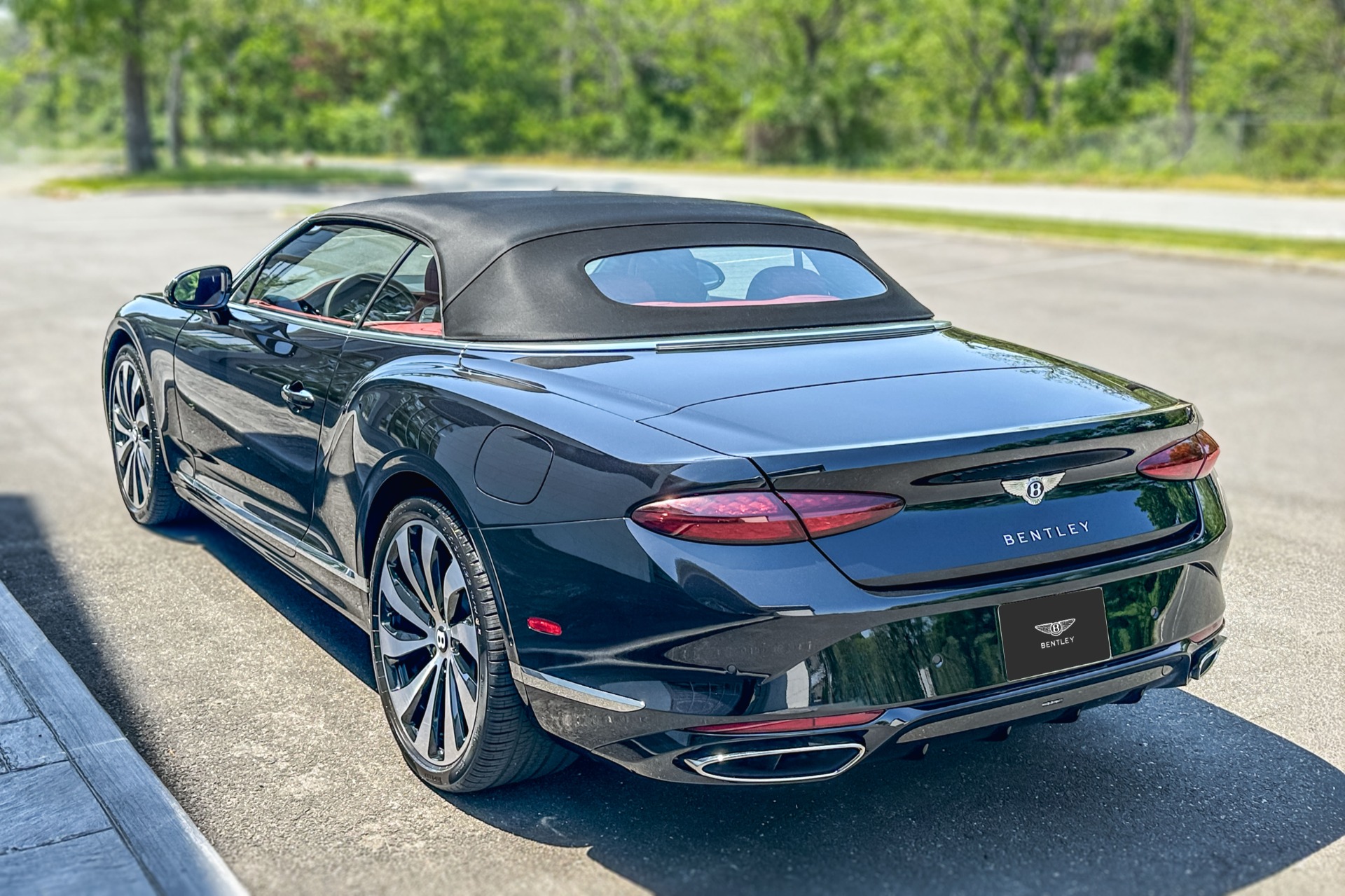 2026 Bentley Continental GTC Image 20