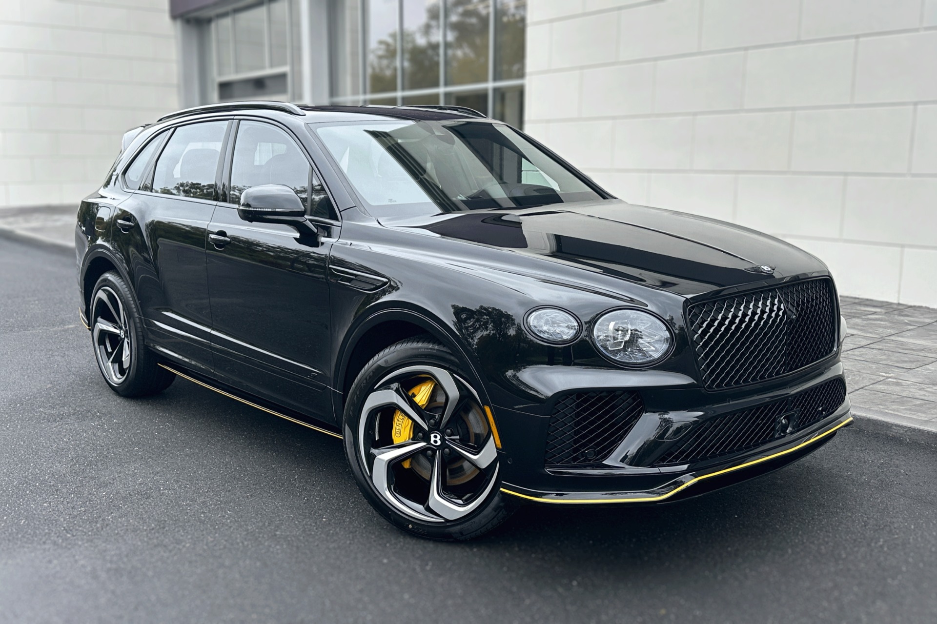 BENTLEY ペアジャケット(M.L) New-2025-Bentley-Bentayga-V8-S
