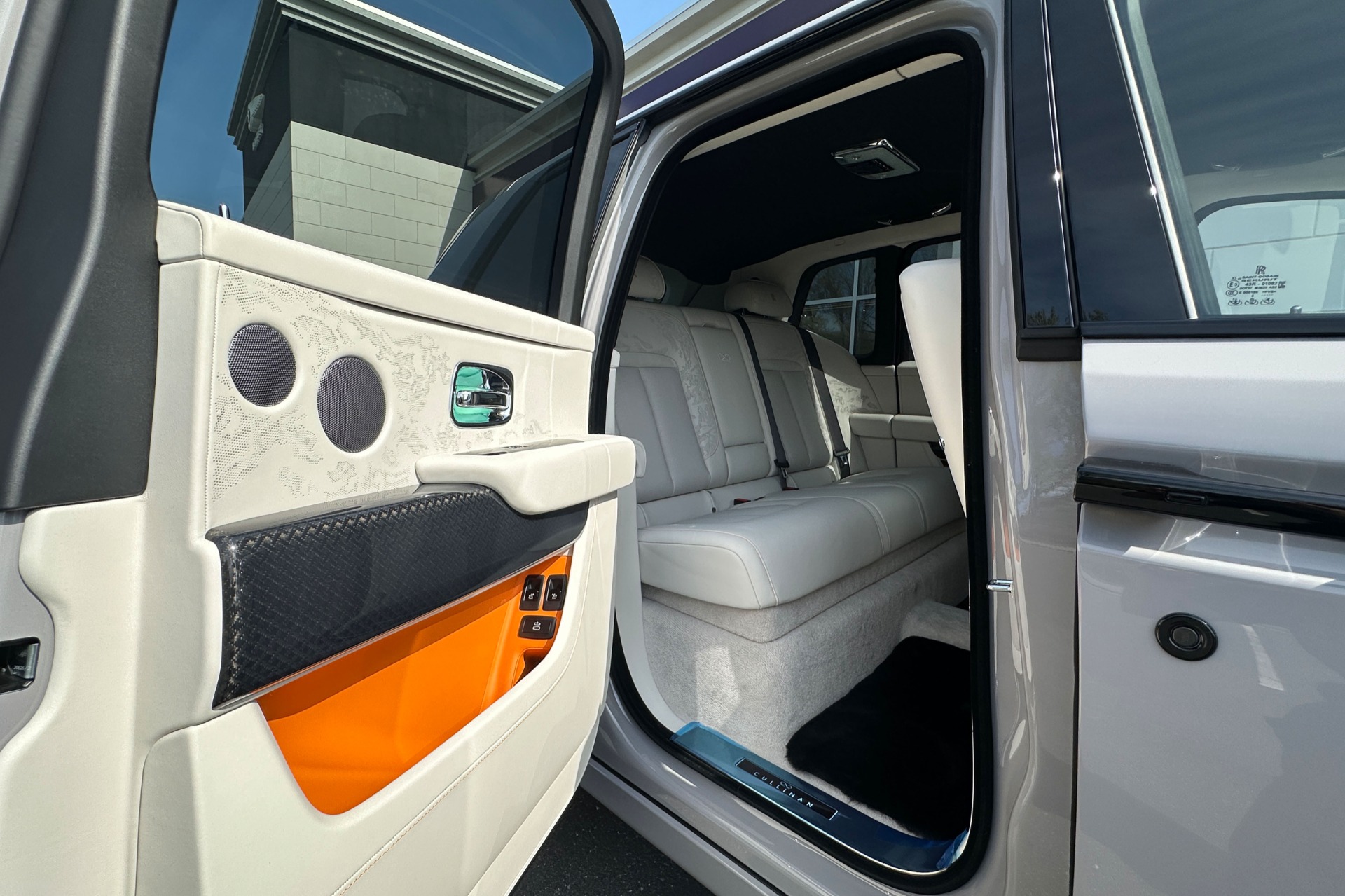 2026 Rolls-Royce Cullinan Image 16