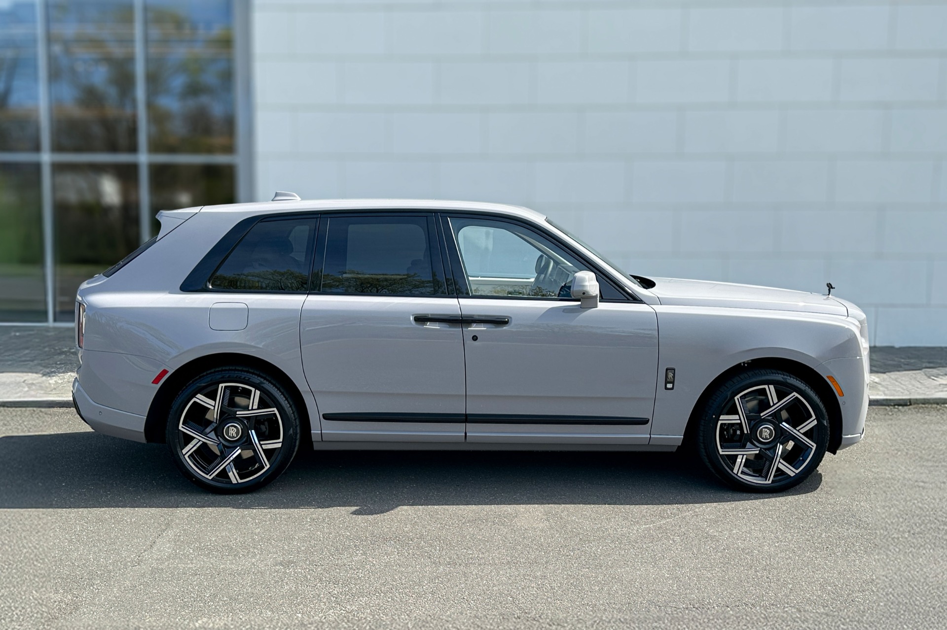 2026 Rolls-Royce Cullinan Image 3