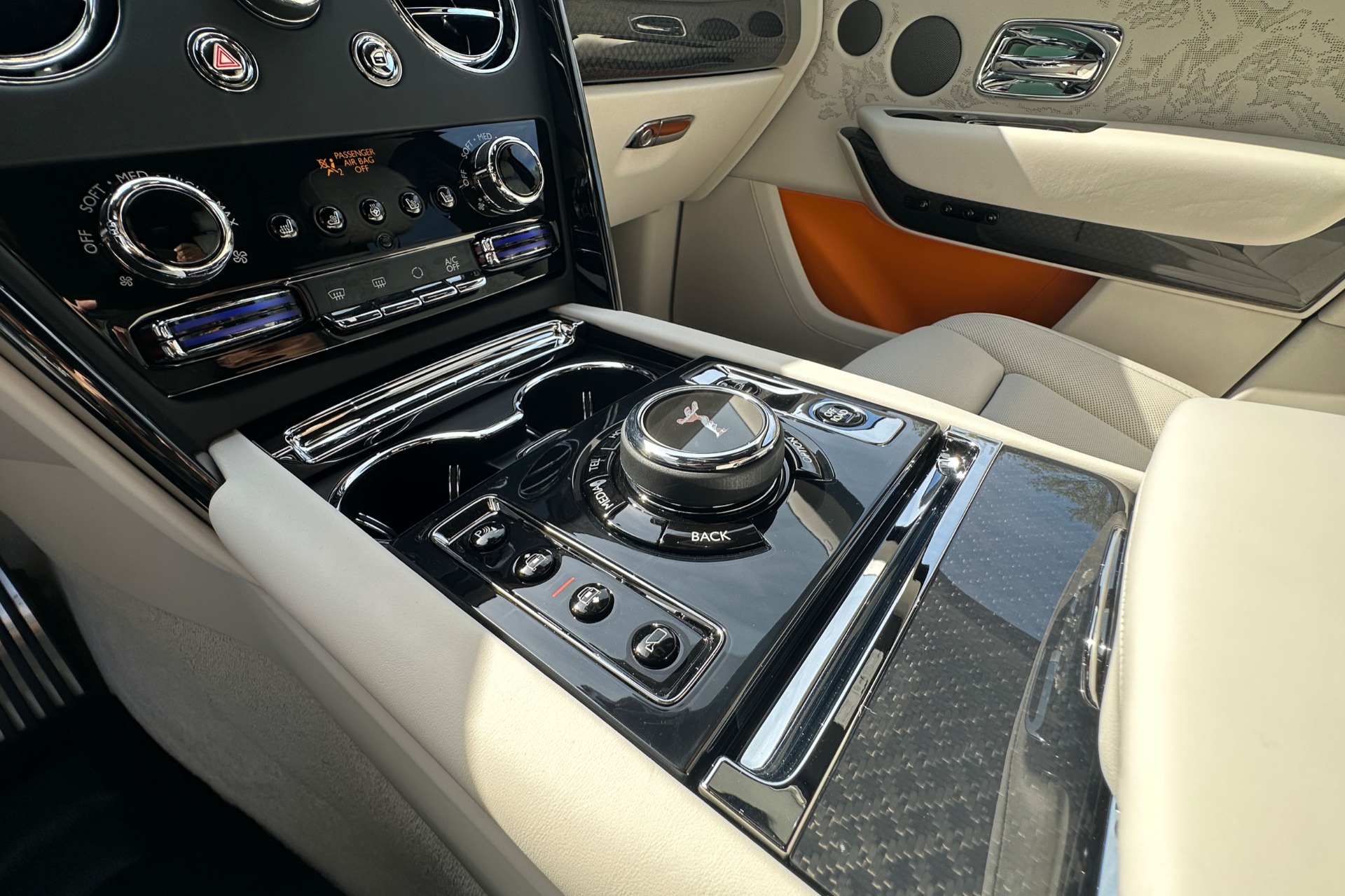 2026 Rolls-Royce Cullinan Image 9