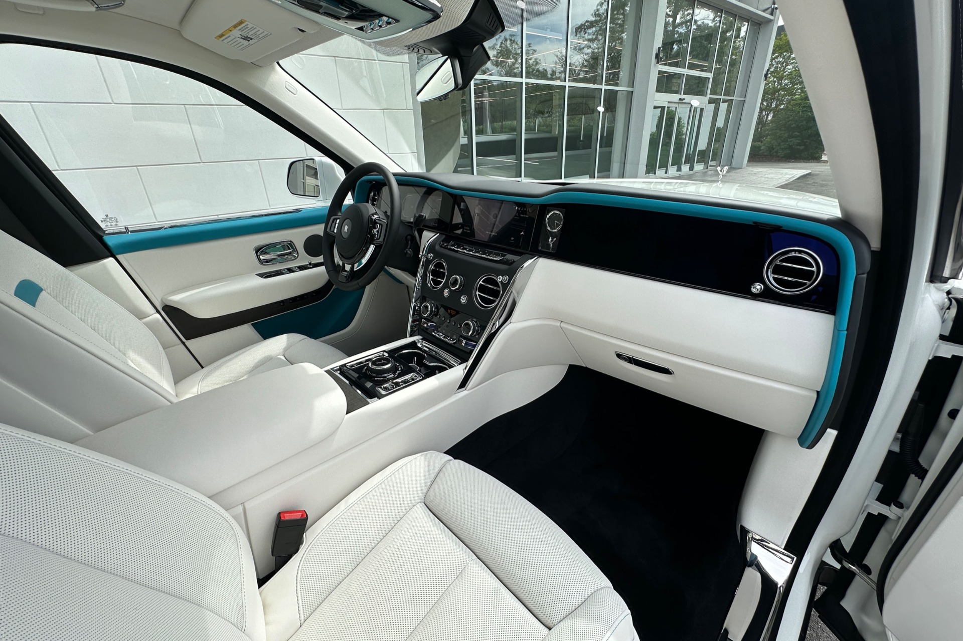 2026 Rolls-Royce Cullinan Image 12