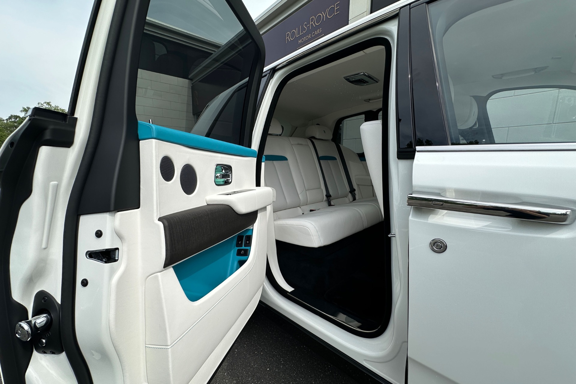 2026 Rolls-Royce Cullinan Image 13