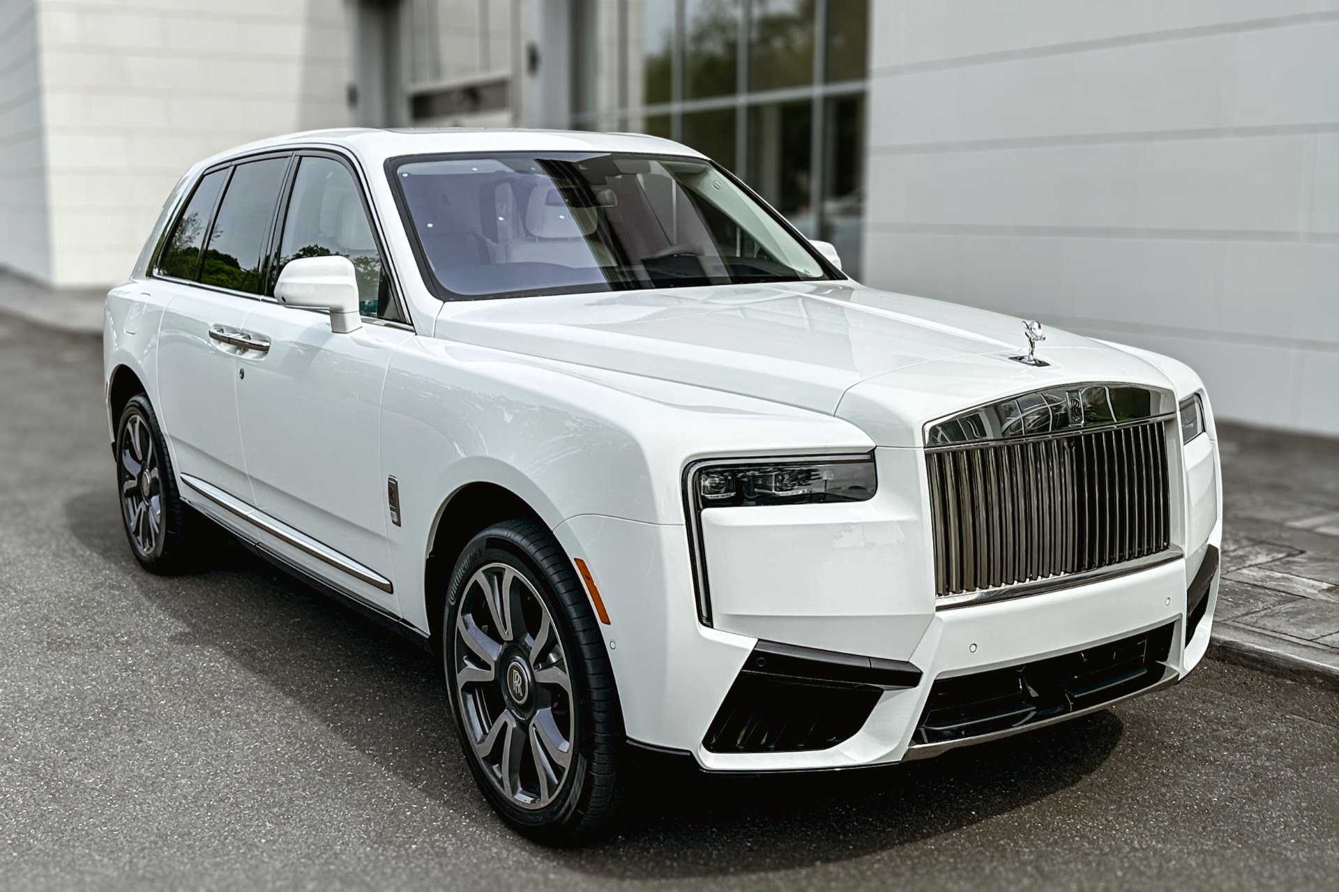 2026 Rolls-Royce Cullinan Image 17